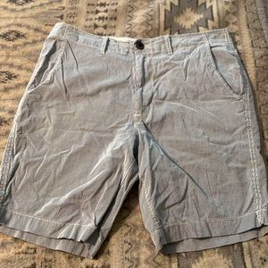 Men’s AE striped shorts